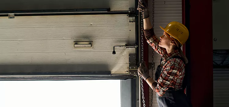 Addressing Common Garage Door Stoppage Issues in Mililani Mauka, HI
